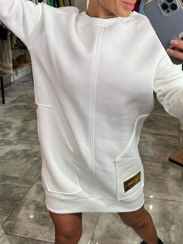 Audrey – Robe élégante à col rond en matériaux durables