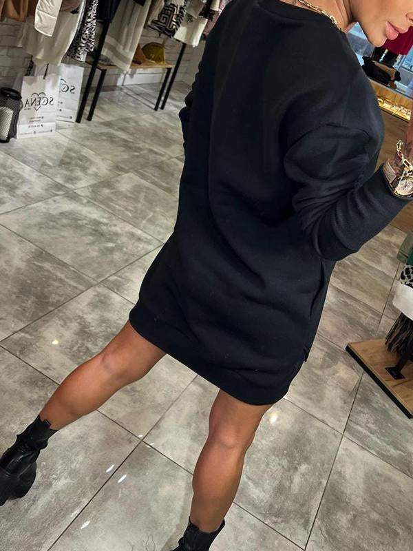 Audrey – Robe élégante à col rond en matériaux durables